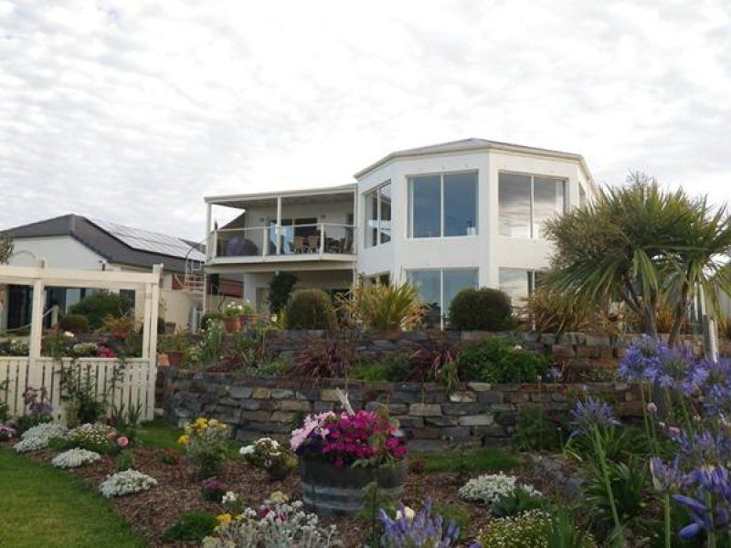 46 Prince Alfred Parade, Hindmarsh Island SA 5214