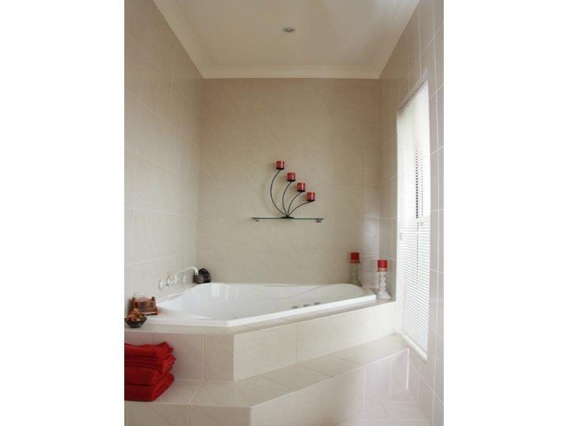 46 Prince Alfred Parade, Hindmarsh Island SA 5214