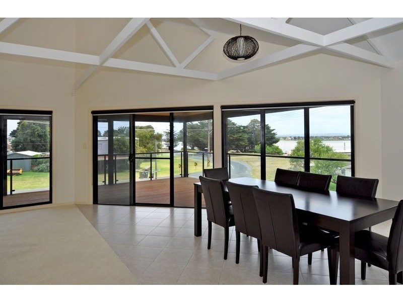 6 Jolly Street, Hindmarsh Island SA 5214