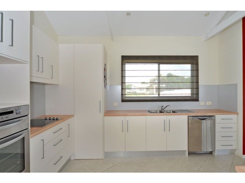 6 Jolly Street, Hindmarsh Island SA 5214