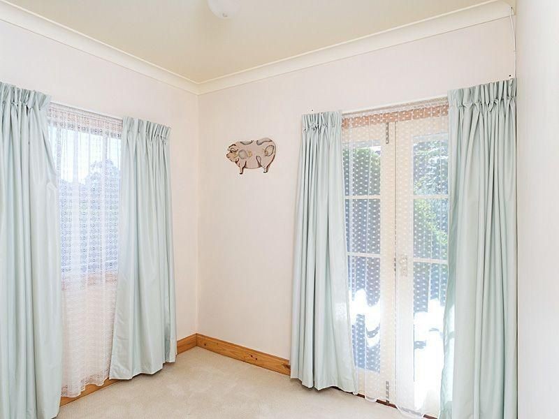 20 Weeroona Drive, Milang SA 5256