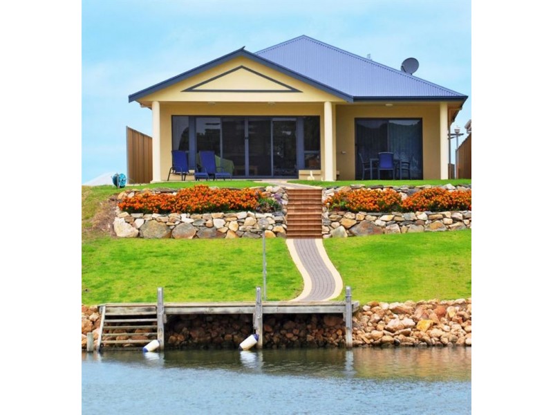 76 Britannia Parade, Hindmarsh Island SA 5214