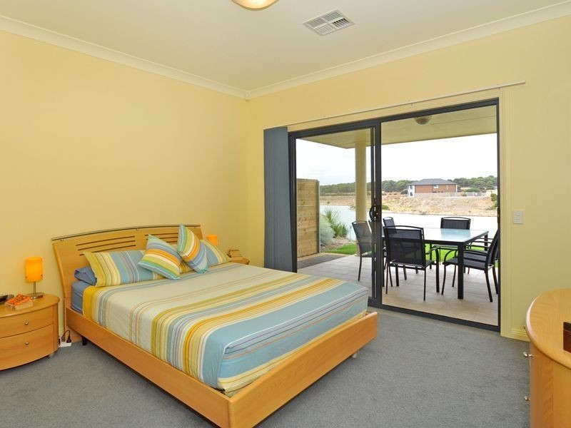 76 Britannia Parade, Hindmarsh Island SA 5214