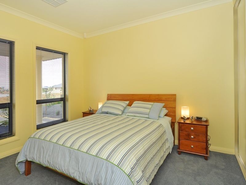 76 Britannia Parade, Hindmarsh Island SA 5214