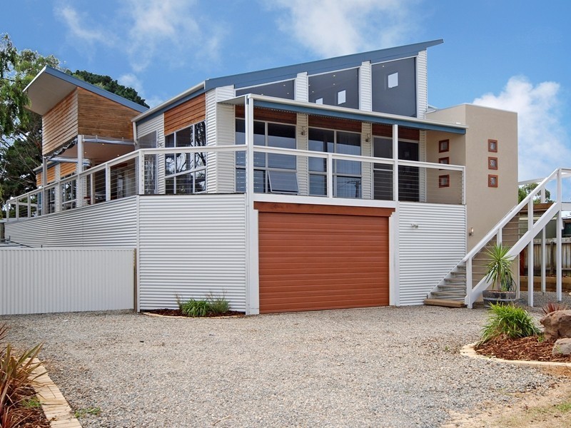 4 Price Street, Hindmarsh Island SA 5214