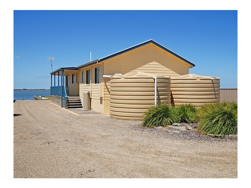 51 Mundoo Channel Drive, Hindmarsh Island SA 5214