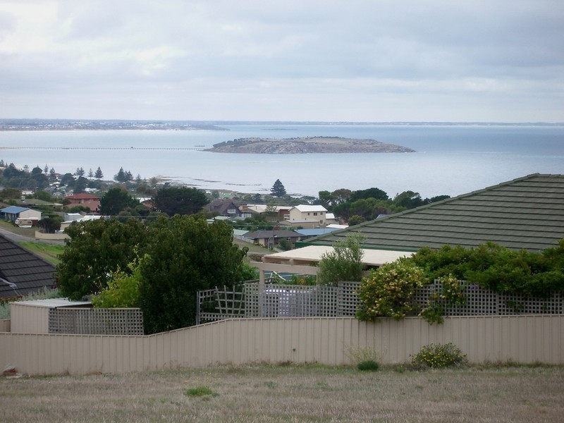 24 Mayflower Court, Encounter Bay SA 5211
