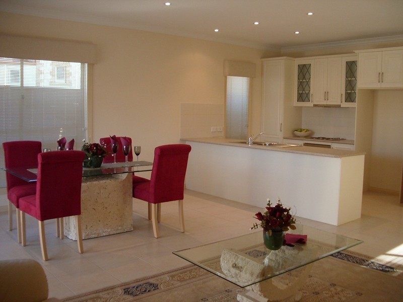 27 Seaview Road, Victor Harbor SA 5211