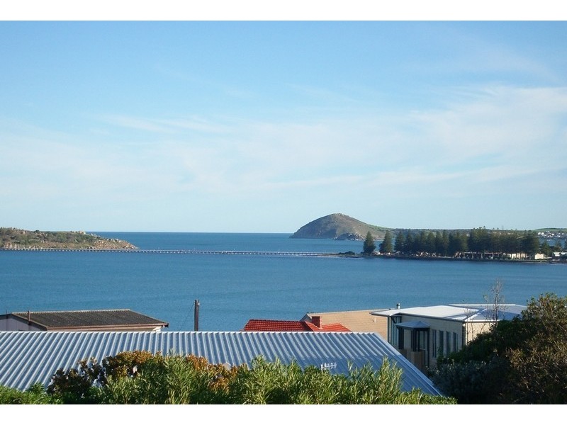 27 Seaview Road, Victor Harbor SA 5211