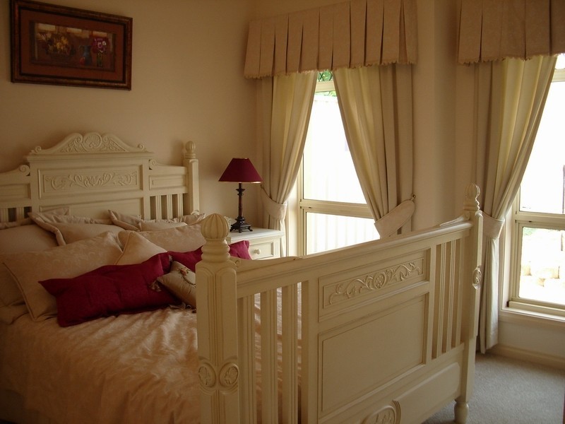 27 Seaview Road, Victor Harbor SA 5211