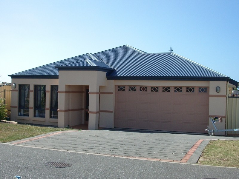 61 Wentworth Parade, Hindmarsh Island SA 5214