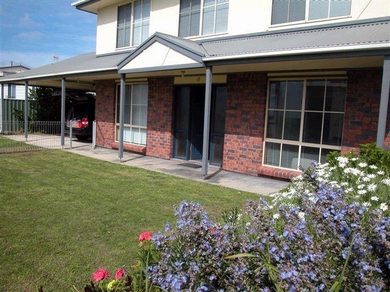 17 Hero Avenue, Middleton SA 5213