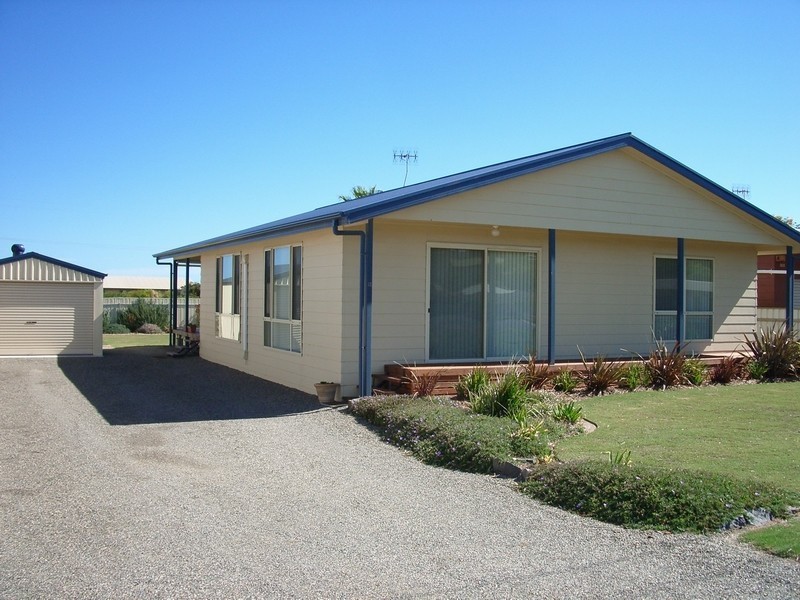 11 Hazel Street, Goolwa Beach SA 5214