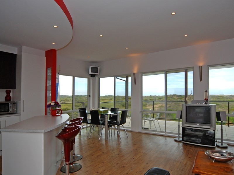 2A Newell Avenue, Middleton SA 5213