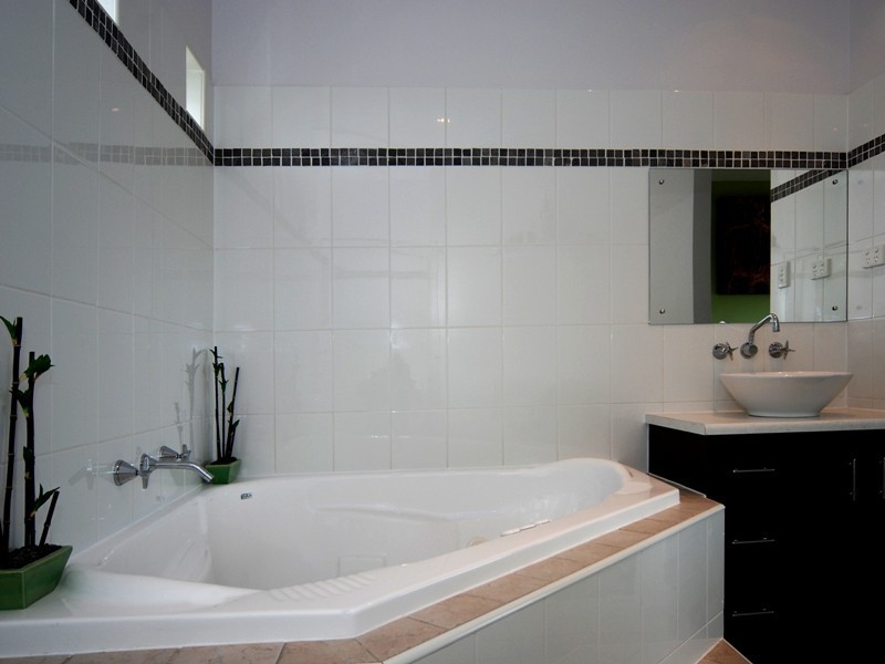 2A Newell Avenue, Middleton SA 5213