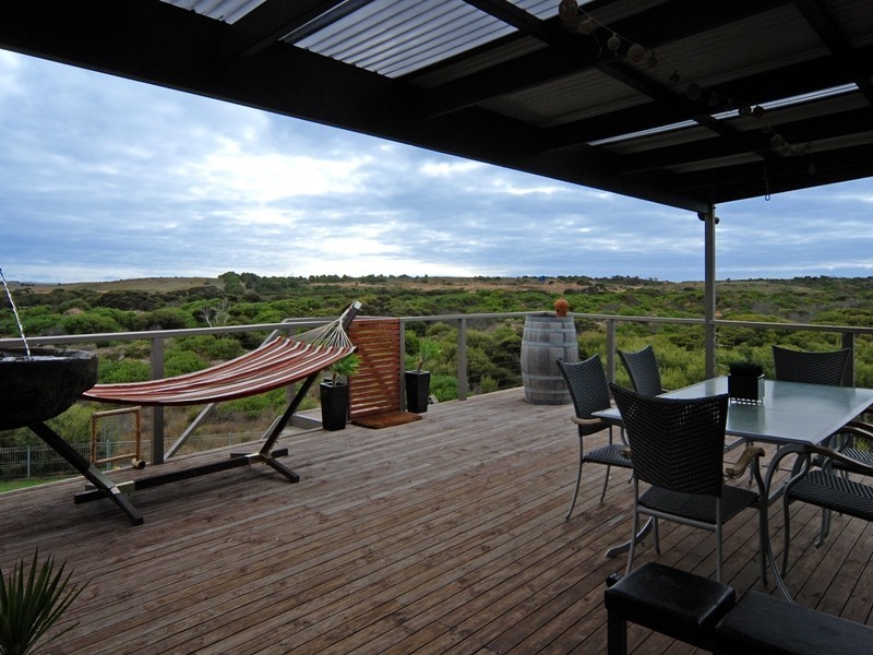 2A Newell Avenue, Middleton SA 5213