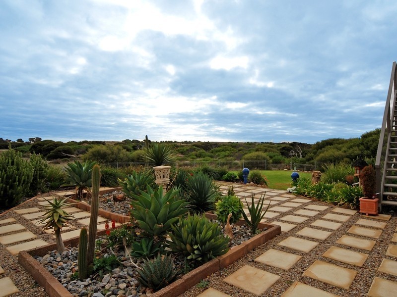 2A Newell Avenue, Middleton SA 5213