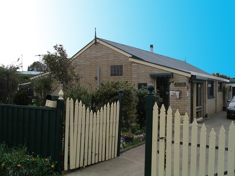 12 Mindacowie Avenue, Middleton SA 5213