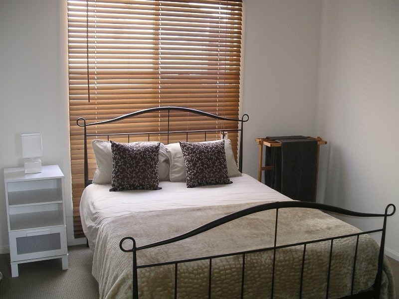 6 Moore Street, Goolwa SA 5214