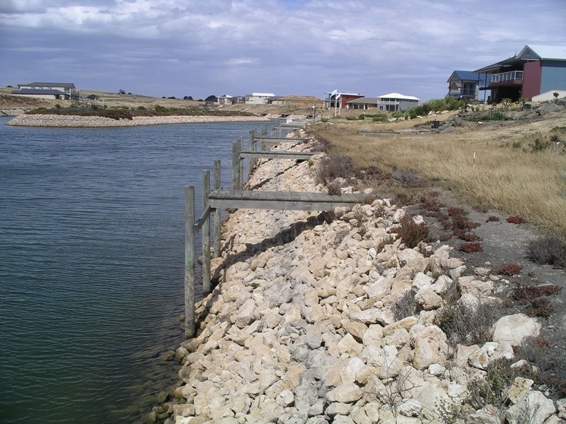 22 & 24 Britannia Parade, Hindmarsh Island SA 5214