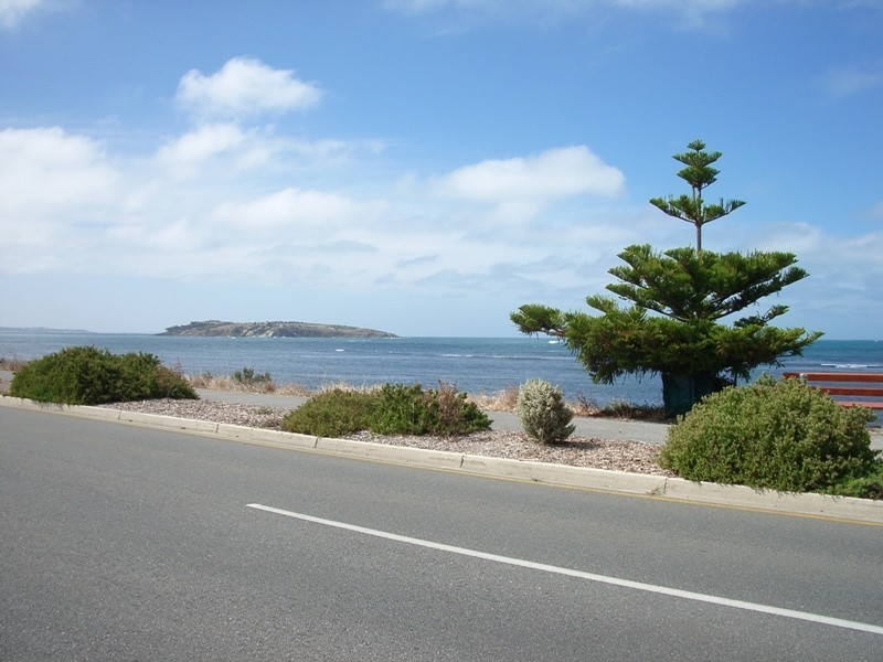 5 Oakham Street, Encounter Bay SA 5211