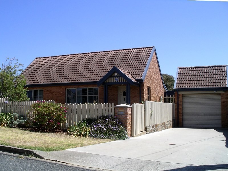 90 Albatross Avenue, Hayborough SA 5211