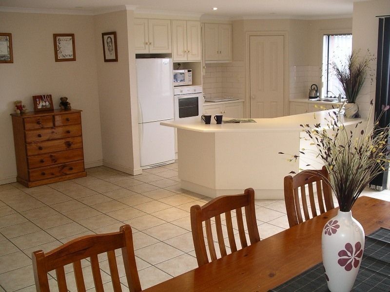 114 Excelsior Parade, Hindmarsh Island SA 5214