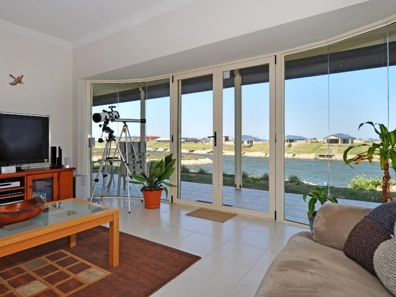 111 Blanche Parade, Hindmarsh Island SA 5214