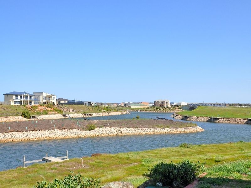 111 Blanche Parade, Hindmarsh Island SA 5214