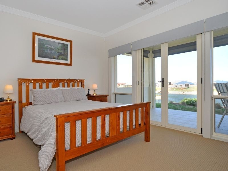 111 Blanche Parade, Hindmarsh Island SA 5214