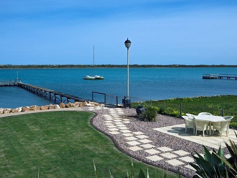 47 Goolwa Channel Drive, Hindmarsh Island SA 5214