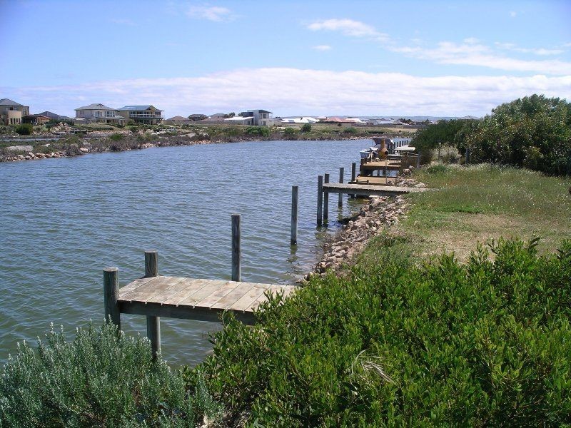 109 Wentworth Parade, Hindmarsh Island SA 5214