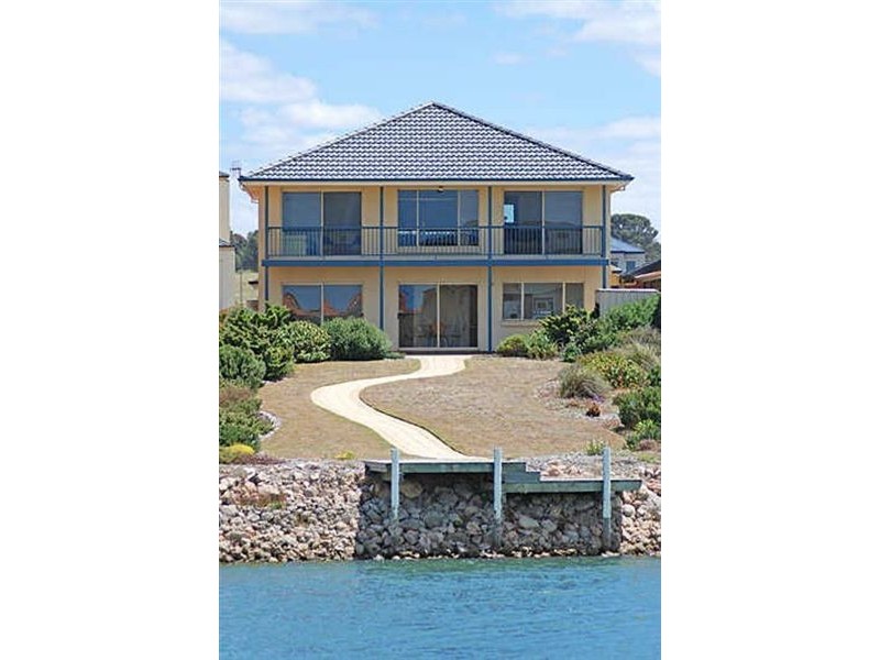 23 Britannia Parade, Hindmarsh Island SA 5214