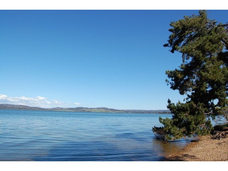 184 Paper Beach Road, Swan Point TAS 7275