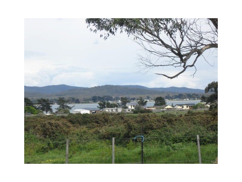 2 Dunning Avenue, George Town TAS 7253