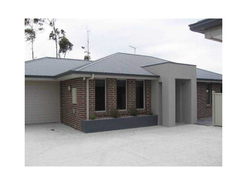 2/38 white street, George Town TAS 7253