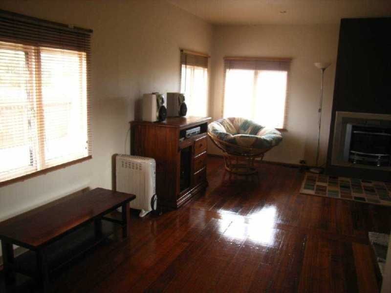 17 Main Road, George Town TAS 7253