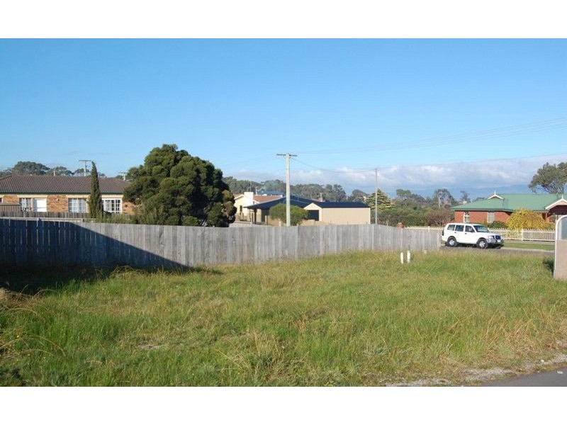 17 Reece Street, George Town TAS 7253