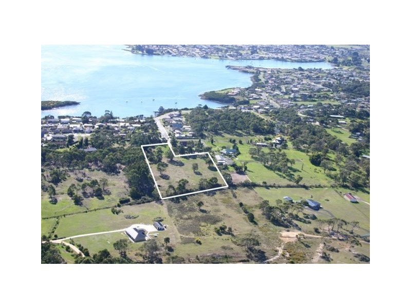 11 White Street, George Town TAS 7253