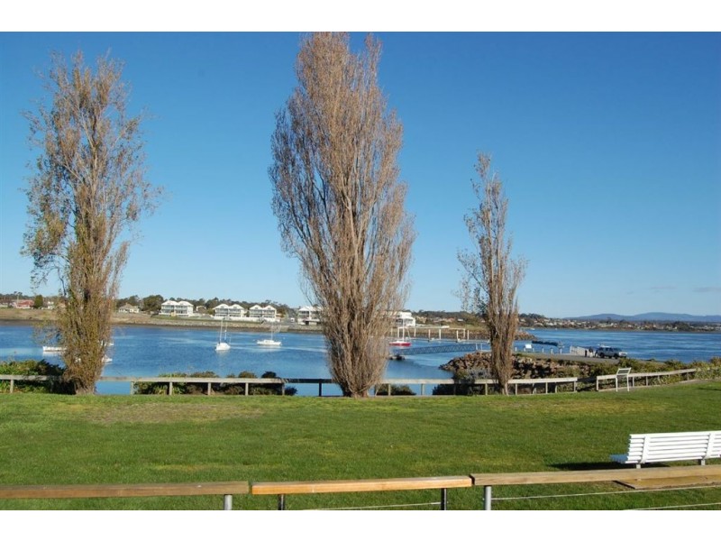 4 Esplanade North, George Town TAS 7253