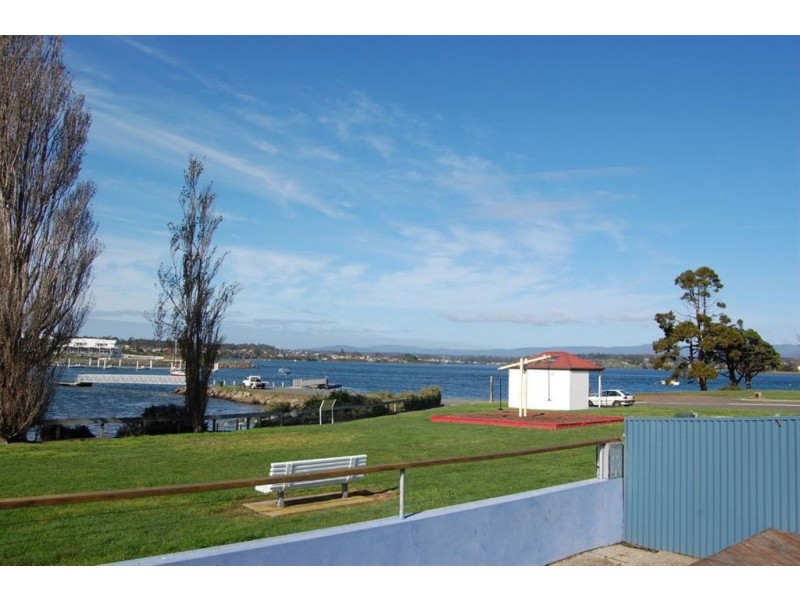 4 Esplanade North, George Town TAS 7253