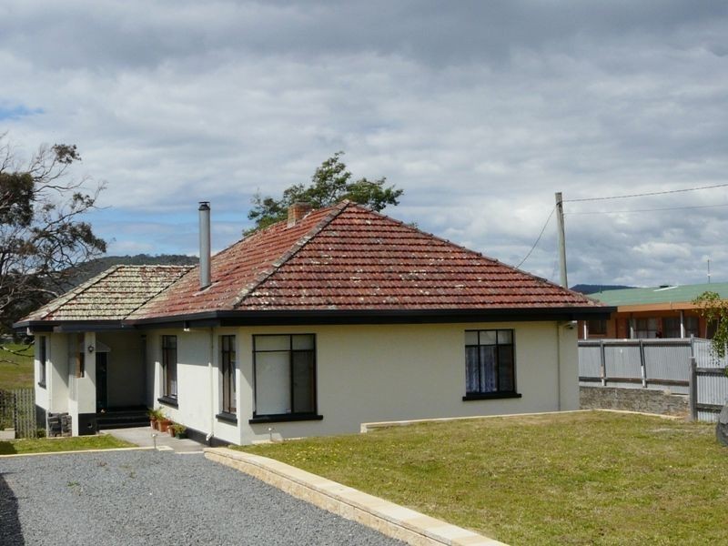 100 Agnes Street, George Town TAS 7253