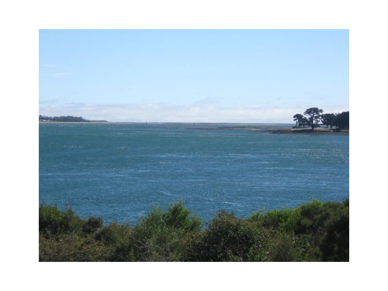 25 Reece, George Town TAS 7253