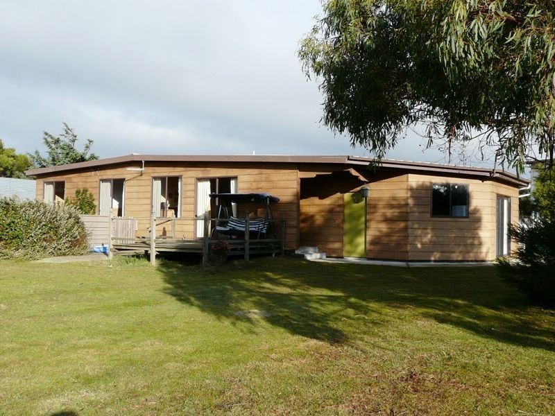 5 Bush Haven Drive, Lulworth TAS 7252
