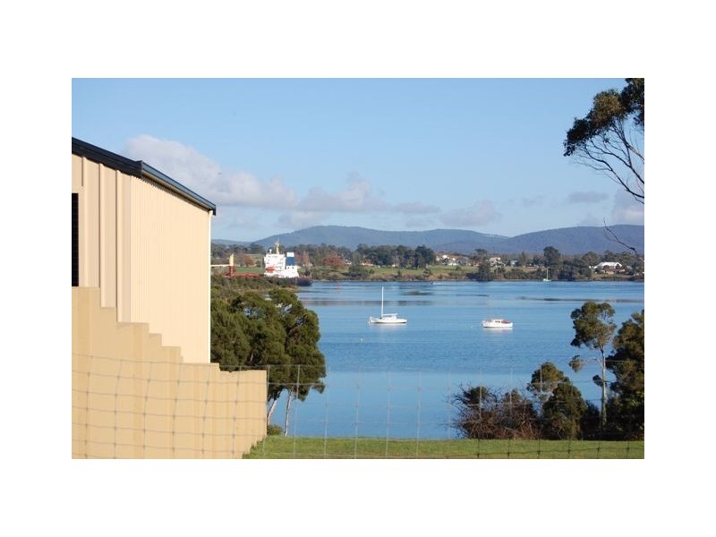 10 Reece Street, George Town TAS 7253