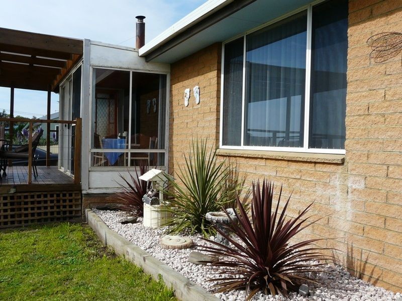 8 Esplanade, Beechford TAS 7252