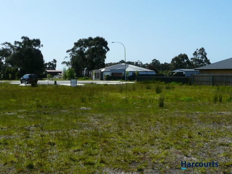 12 Warburton Road, George Town TAS 7253