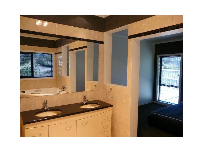 7 Perrin Drive, Low Head TAS 7253