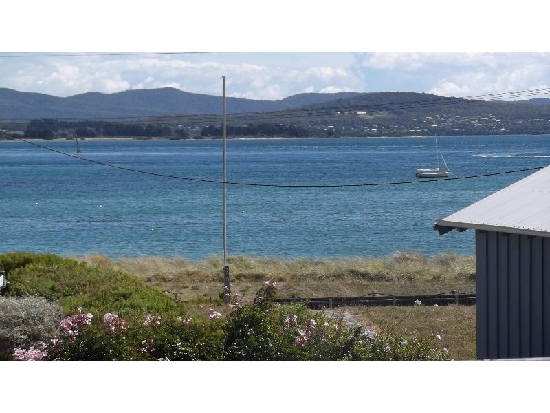 1 East Beach Road, Low Head TAS 7253