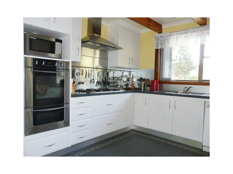 9 Swan Drive, Swan Bay TAS 7252